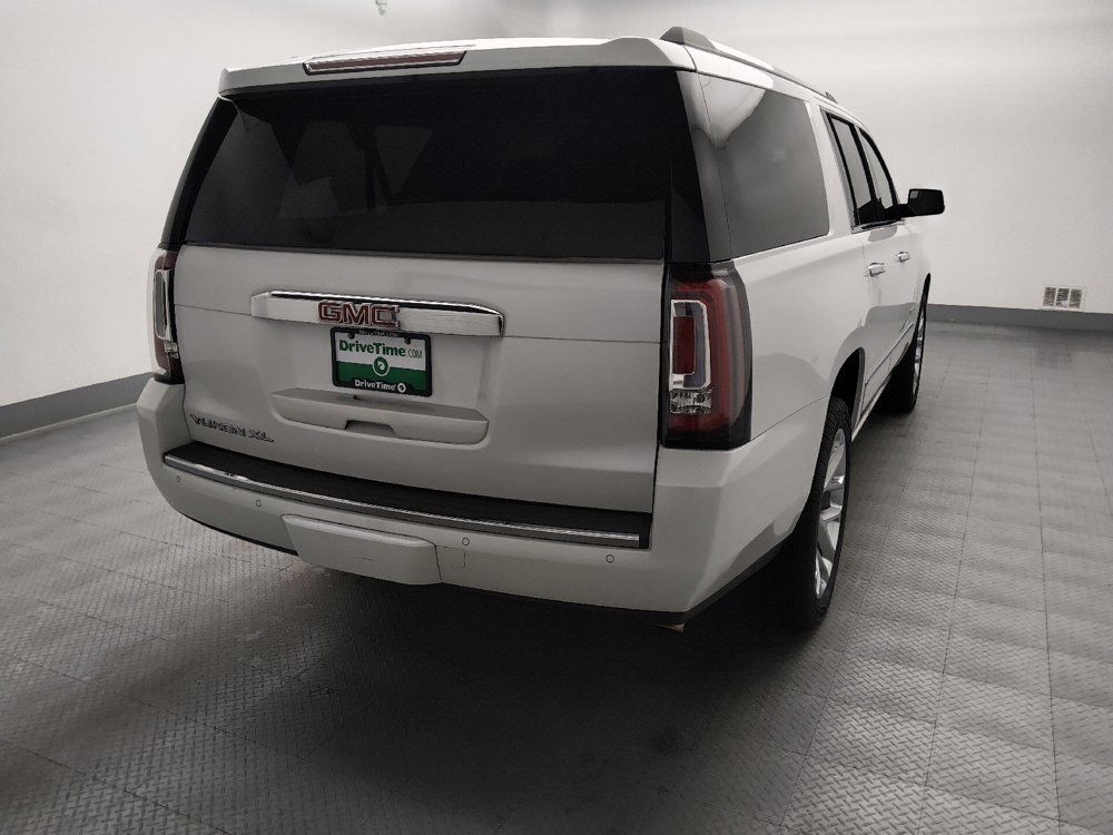 Used 2017 GMC Yukon XL Denali w/ Open Road Package AWD/4WD image 7