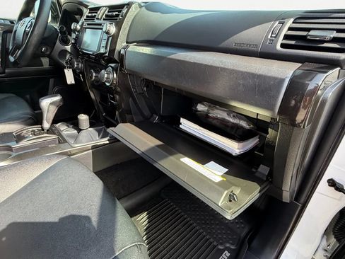 Used 2016 Toyota 4Runner TRD Pro AWD/4WD image 23