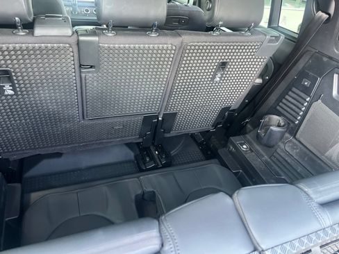 Used 2022 Land Rover Defender 110 X AWD/4WD image 17