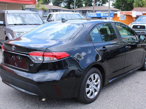 Used 2022 Toyota Corolla LE FWD image 4