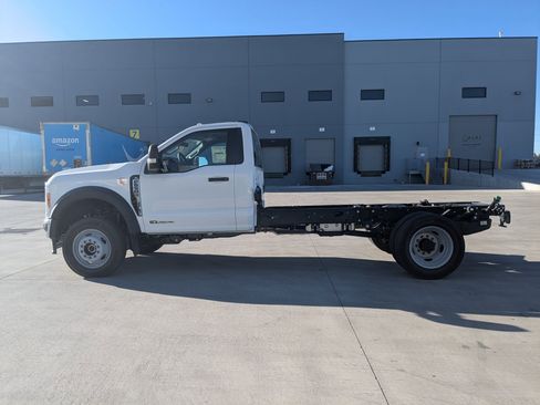 New 2025 Ford F550 4x4 Regular Cab Super Duty image 9