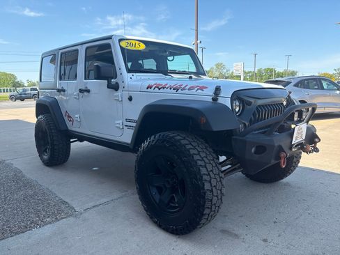 Used 2015 Jeep Wrangler Unlimited Sport w/ Quick Order Package 24S AWD/4WD image 8