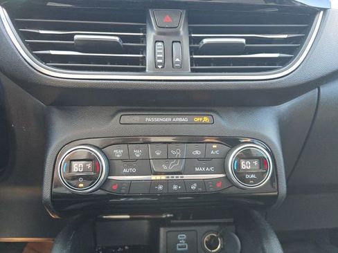 Used 2021 Ford Escape Titanium w/ Titanium Elite Package AWD/4WD image 18
