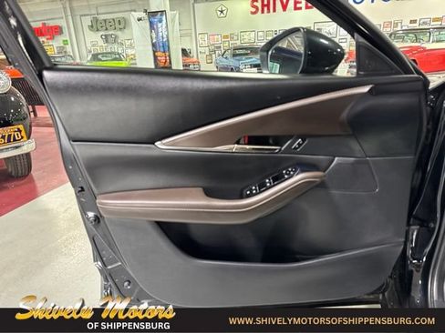 Used 2022 MAZDA CX-30 AWD 2.5 S w/ Premium Package image 12