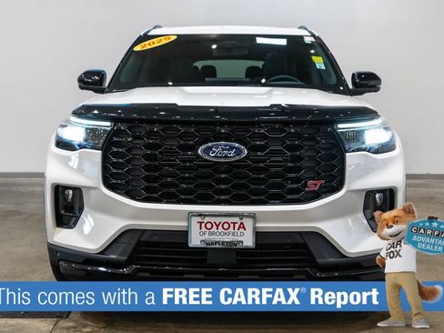 Used 2025 Ford Explorer ST w/ Sun And Sound Package AWD/4WD image 2