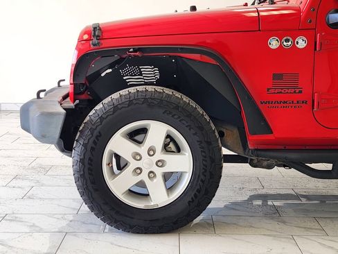 Used 2015 Jeep Wrangler Unlimited Sport w/ Quick Order Package 24S AWD/4WD image 8