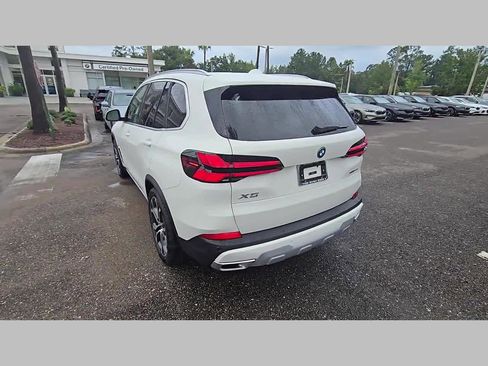 New 2026 BMW X5 xDrive50e w/ Premium Package image 32