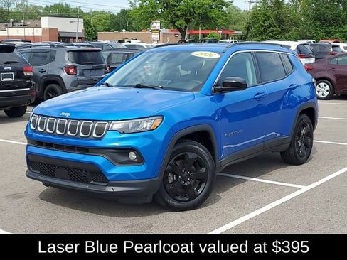 Used 2022 Jeep Compass Latitude FWD image 3