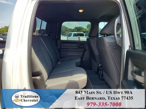 Used 2024 RAM 2500 Tradesman w/ Chrome Appearance Group image 25
