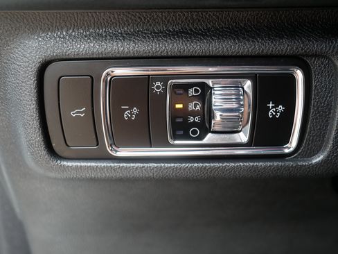 Used 2024 Lincoln Corsair FWD w/ Equipment Group 101A image 26