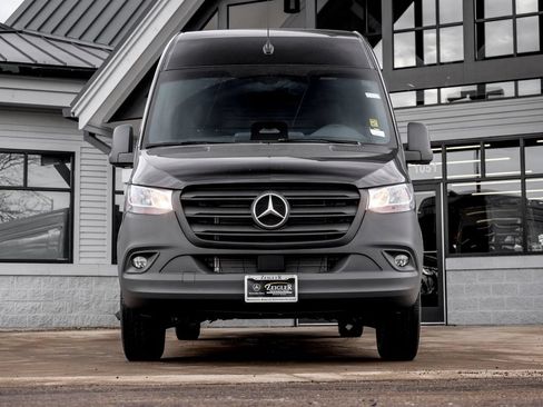 Used 2026 Mercedes-Benz Sprinter 2500 image 5
