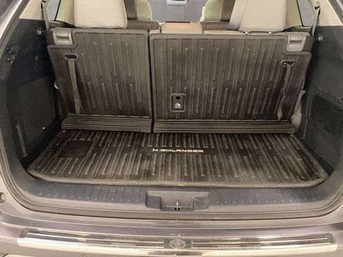 Used 2021 Toyota Highlander Platinum AWD/4WD image 23