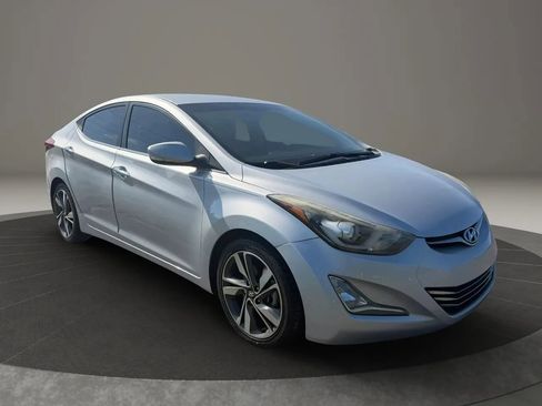 Used 2015 Hyundai Elantra Limited image 2