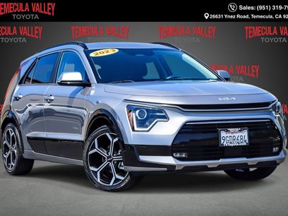 Used 2023 Kia Niro EX Touring