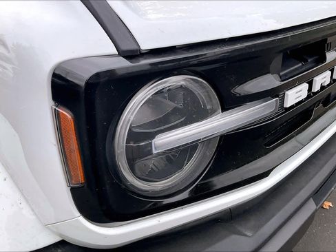 Used 2024 Ford Bronco Outer Banks image 28