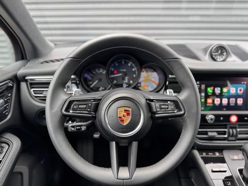New 2026 Porsche Macan AWD/4WD image 18