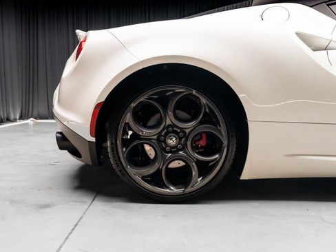 Used 2015 Alfa Romeo 4C Coupe w/ Leather Interior Group image 29