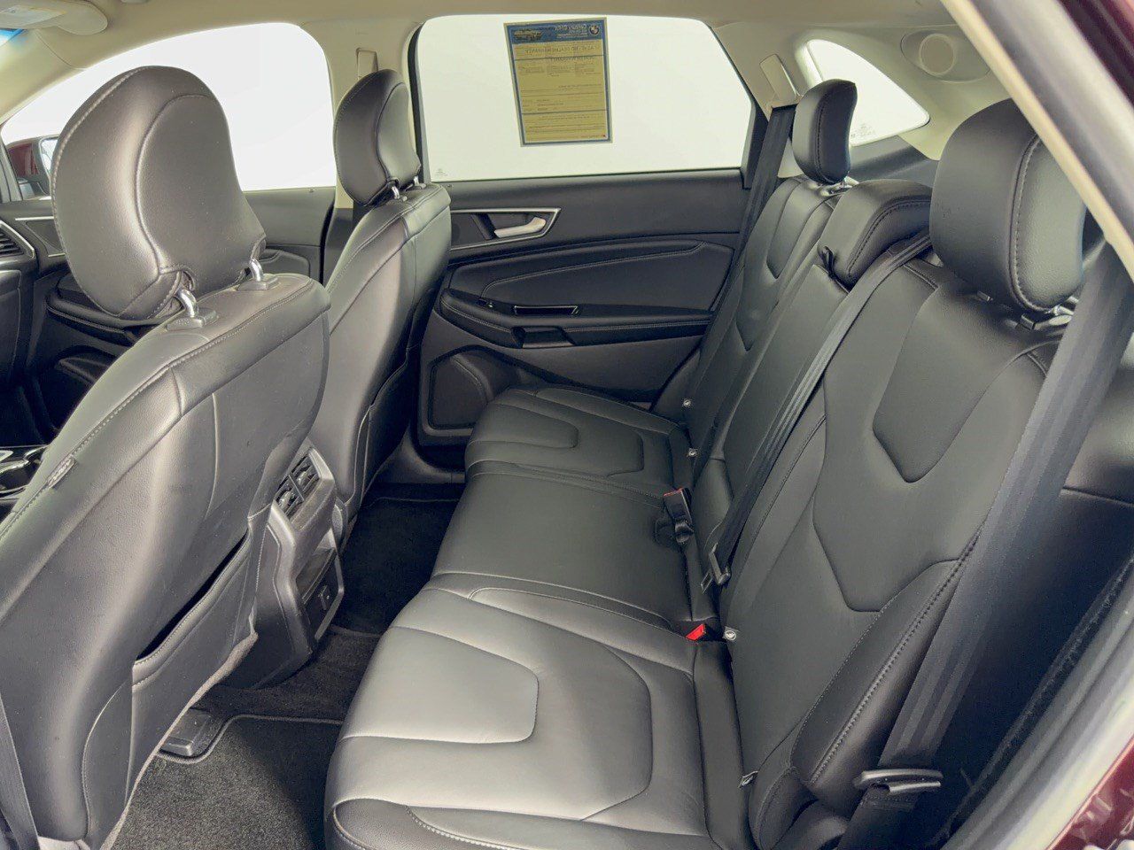 Used 2018 Ford Edge Titanium FWD image 25