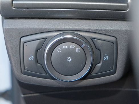 Used 2014 Ford Fusion SE FWD image 14