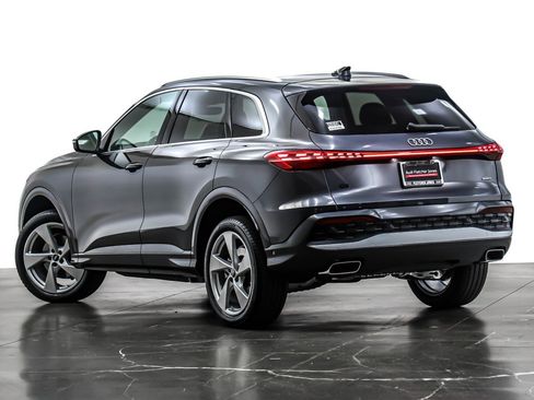 New 2025 Audi Q5 Premium Plus image 12
