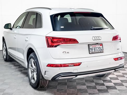 Certified 2023 Audi Q5 2.0T Premium w/ Convenience Package image 2
