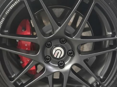 Used 2023 Tesla Model Y Performance AWD/4WD image 8