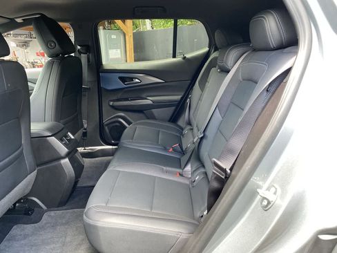 Used 2024 Chevrolet Equinox EV LT AWD/4WD image 16