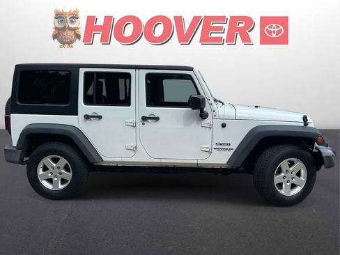 Used 2016 Jeep Wrangler Unlimited Sport w/ Quick Order Package 24S AWD/4WD image 2