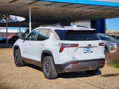 New 2026 Chevrolet Equinox ACTIV w/ Convenience Package III FWD image 6
