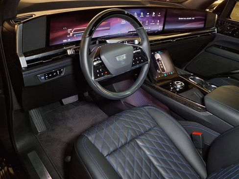 Used 2026 Cadillac Escalade IQ Luxury 1 image 3