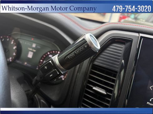 Used 2021 Nissan Titan PRO-4X w/ Pro-4x Convenience Package AWD/4WD image 25
