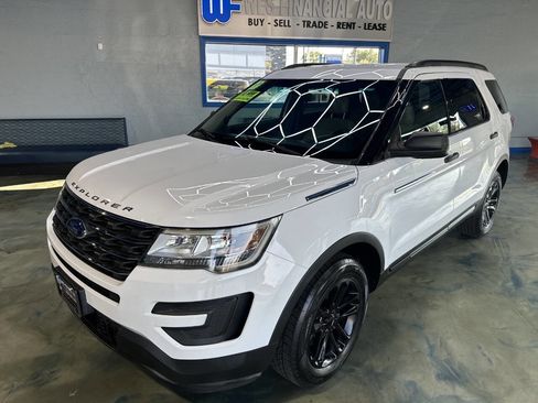 Used 2017 Ford Explorer 4WD image 5
