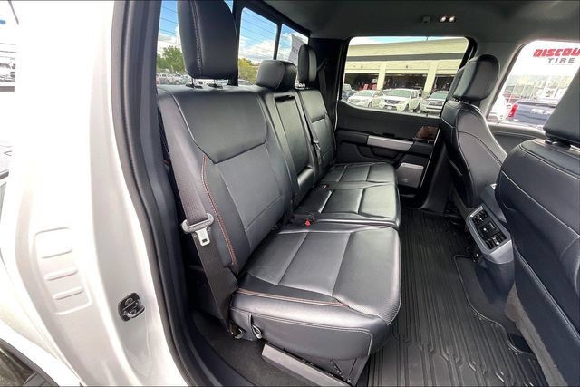 Used 2024 Ford F250 Lariat w/ Sport Appearance Package AWD/4WD image 29