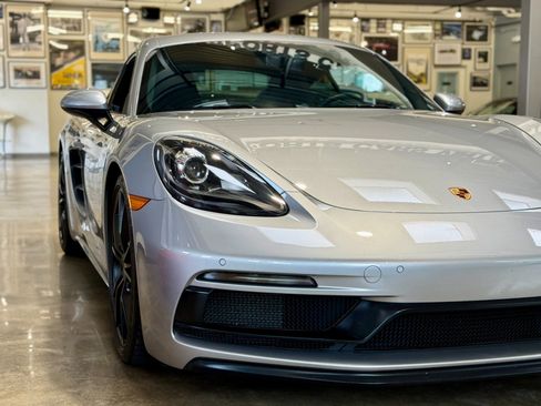 Used 2018 Porsche 718 Cayman GTS image 61