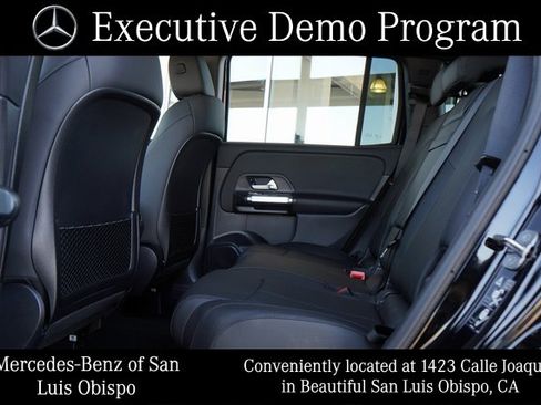 Used 2025 Mercedes-Benz GLB 250 image 30