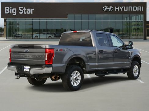 Used 2022 Ford F250 XLT image 4