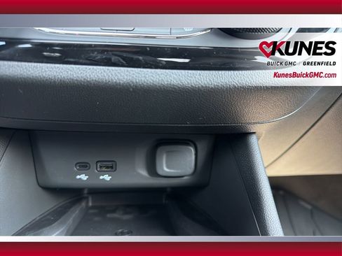 New 2026 Buick Envista Sport Touring image 23