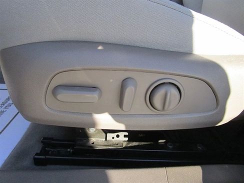 Used 2022 Chevrolet Malibu LT image 11