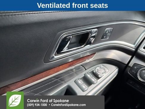 Used 2018 Ford Explorer Platinum AWD/4WD image 11