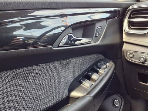 Used 2024 Chevrolet TrailBlazer LT w/ Convenience Package image 20