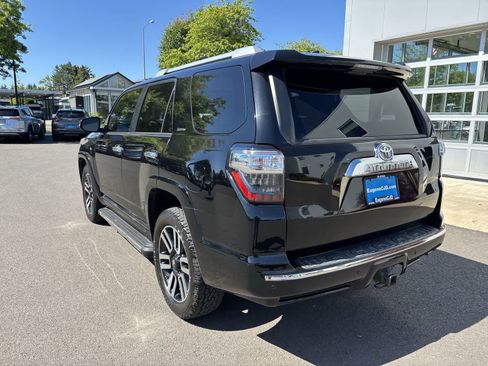 Used 2016 Toyota 4Runner Limited AWD/4WD image 3