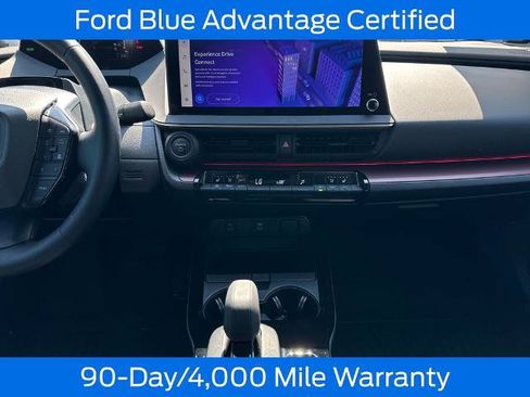 Used 2024 Toyota Prius Prime Premium FWD image 21