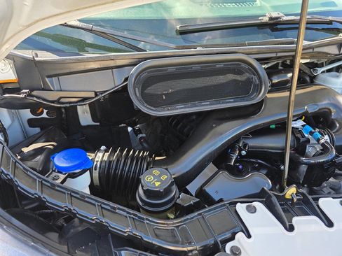 Used 2019 Ford Transit 250 148 Medium Roof image 23