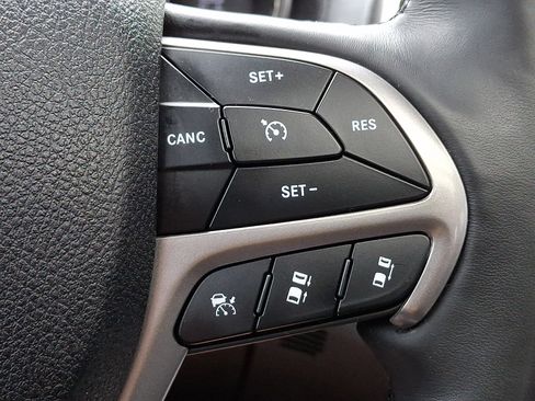 Used 2018 Jeep Grand Cherokee High Altitude AWD/4WD image 23
