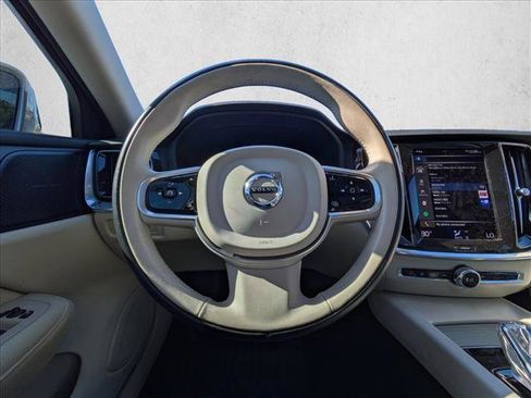 Used 2022 Volvo S60 B5 Inscription w/ Advanced Package image 10