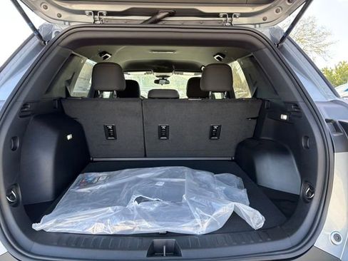 New 2026 Chevrolet Equinox LT image 11