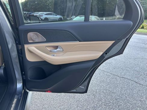 Certified 2025 Mercedes-Benz GLE 450e 4MATIC image 42