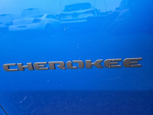 New 2026 Jeep Cherokee Limited image 8