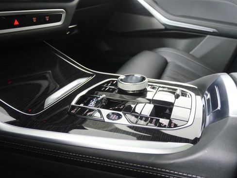 Certified 2026 BMW X7 M60i AWD/4WD image 25