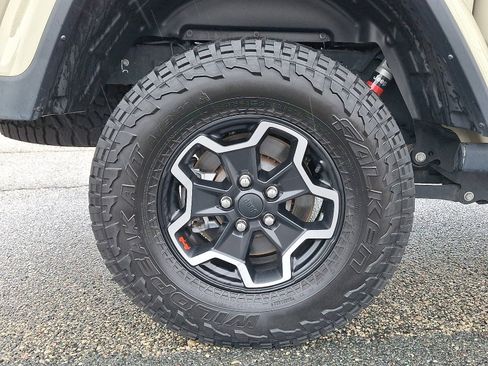 Used 2022 Jeep Gladiator Rubicon w/ LED Lighting Group image 6